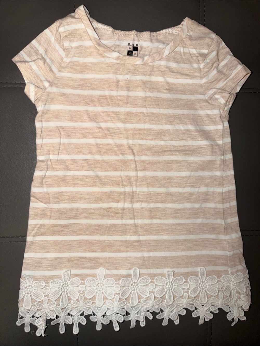 🏷️ 5 for $25 🏷️ girls shirt, size 4T